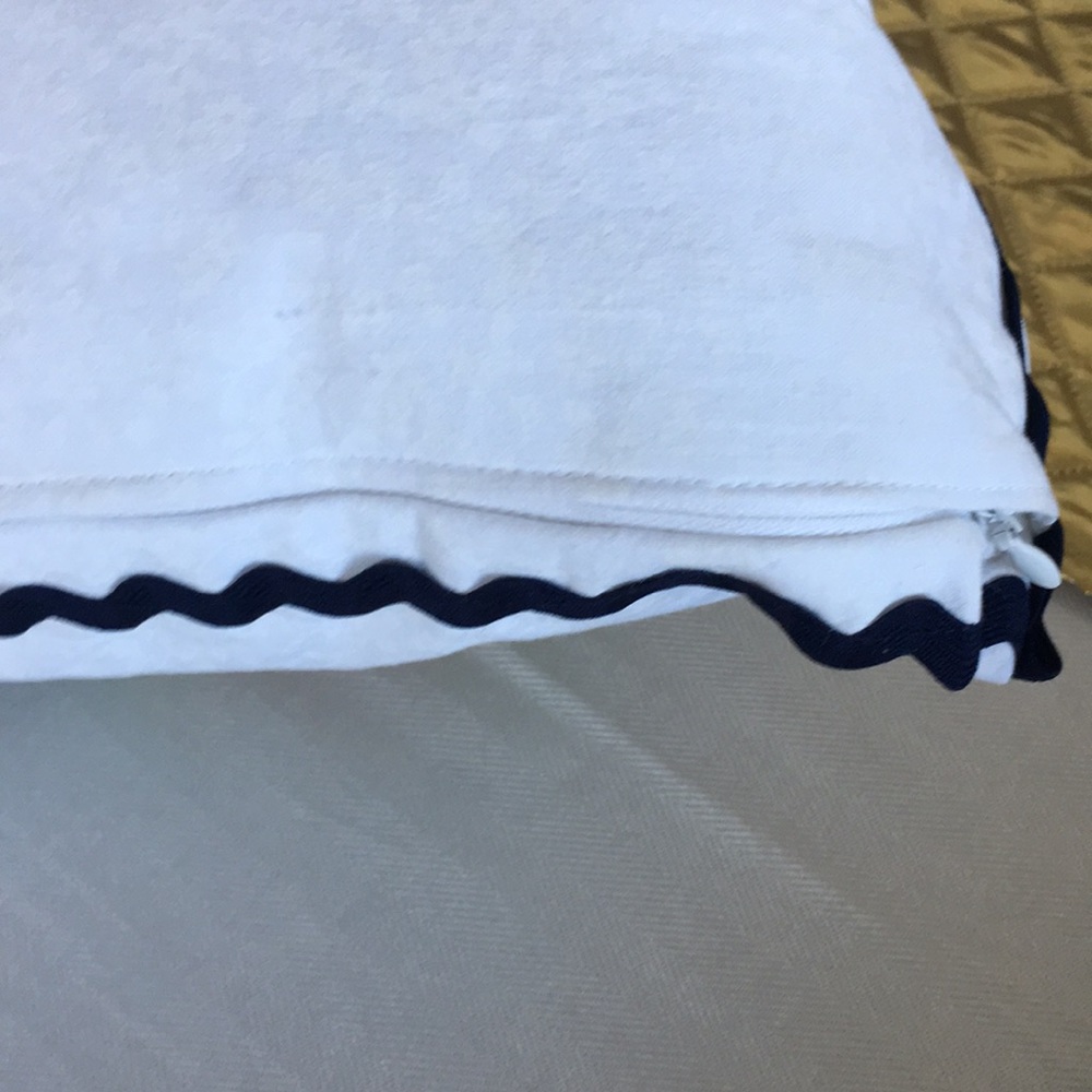 LAUGH Lumber Pillow handmade - Picture 3 of 8